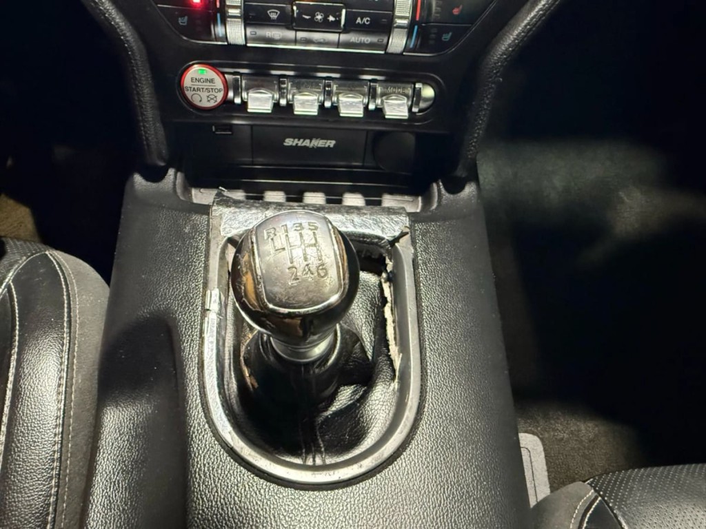 2016 Ford Mustang Image 20