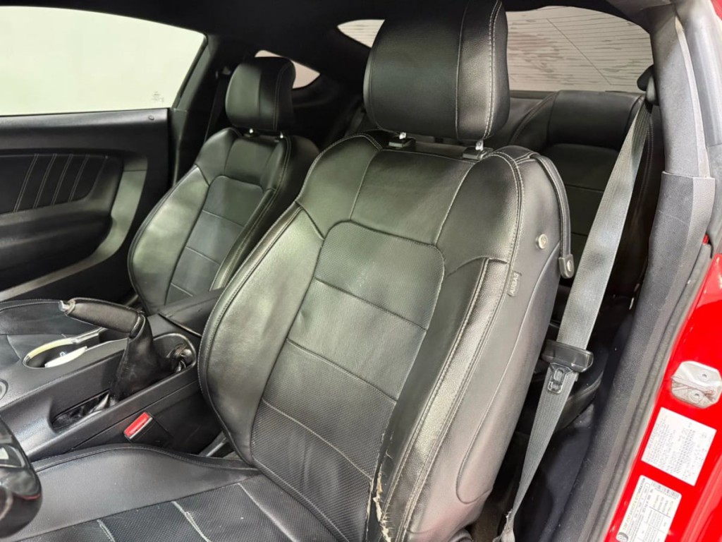 2016 Ford Mustang Image 21