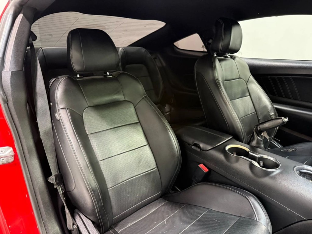 2016 Ford Mustang Image 25