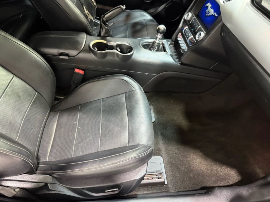 2016 Ford Mustang Image 26