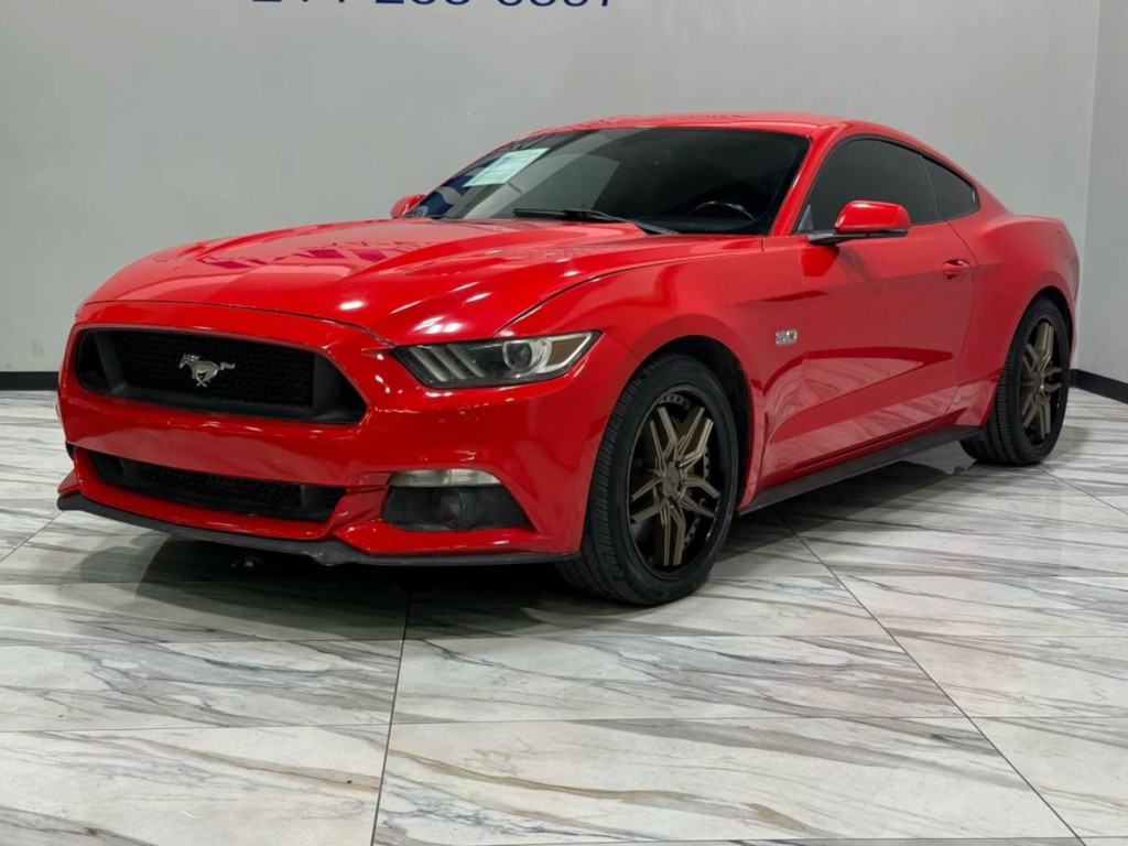 2016 Ford Mustang Image 2