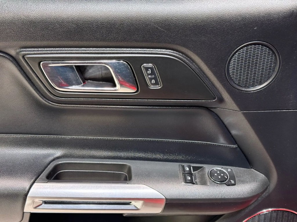 2016 Ford Mustang Image 11