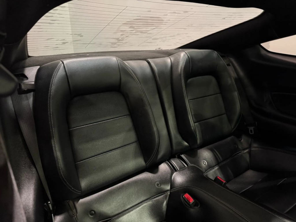 2016 Ford Mustang Image 27