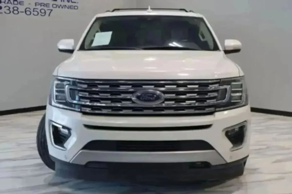 2018 Ford Expedition Image 2