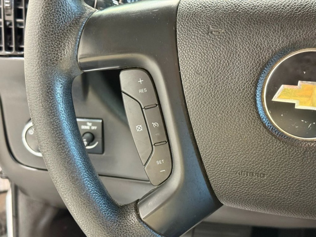 2015 Chevrolet Express Image 15