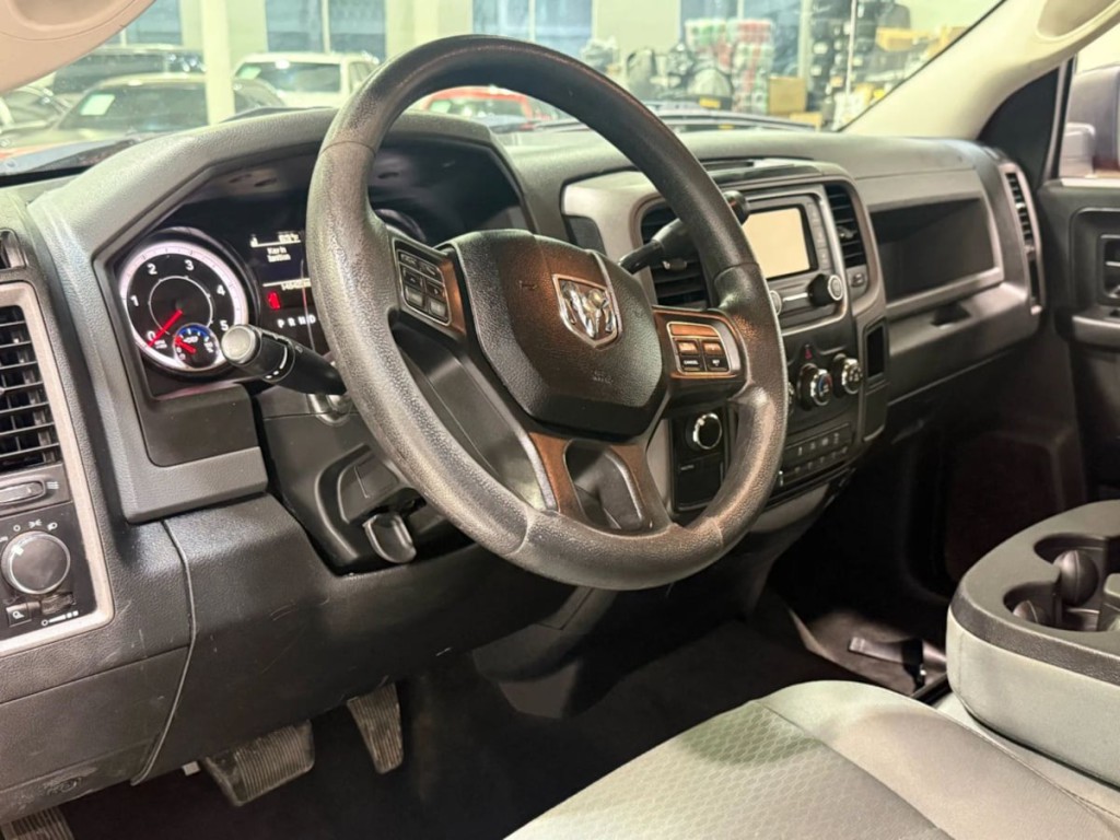 2018 RAM 3500 Image 9