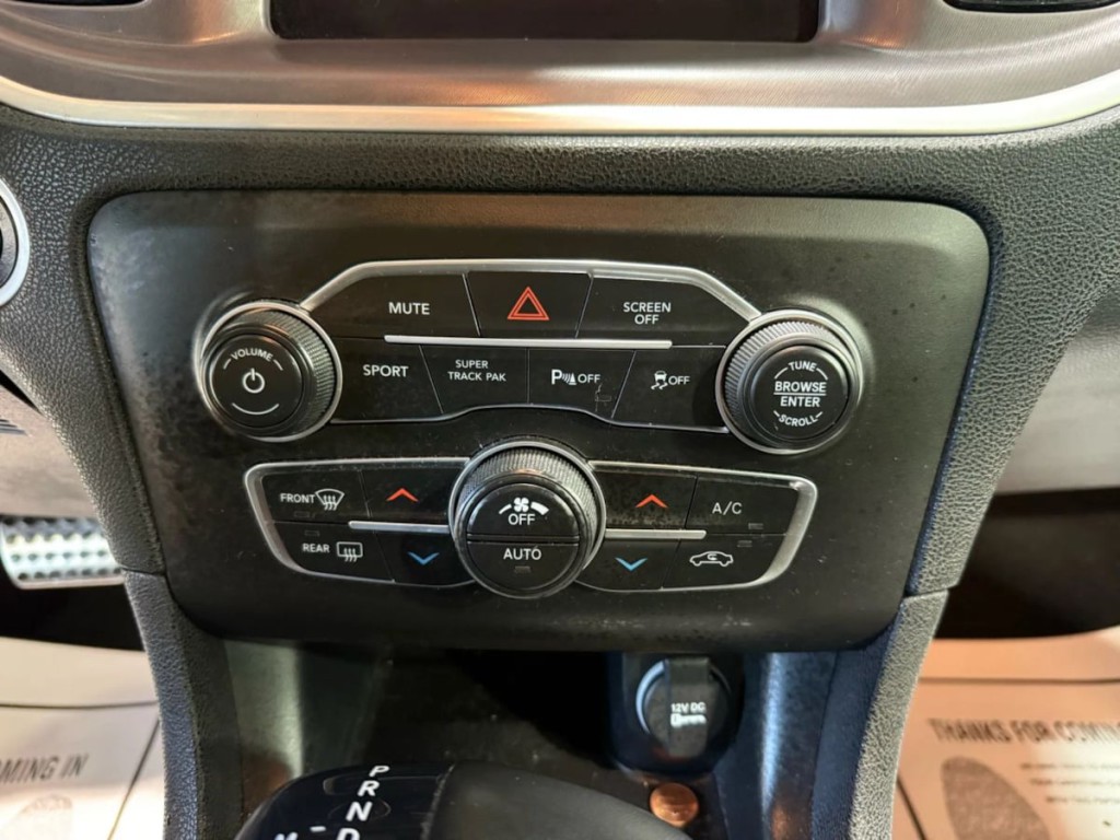 2021 Dodge Charger Image 18