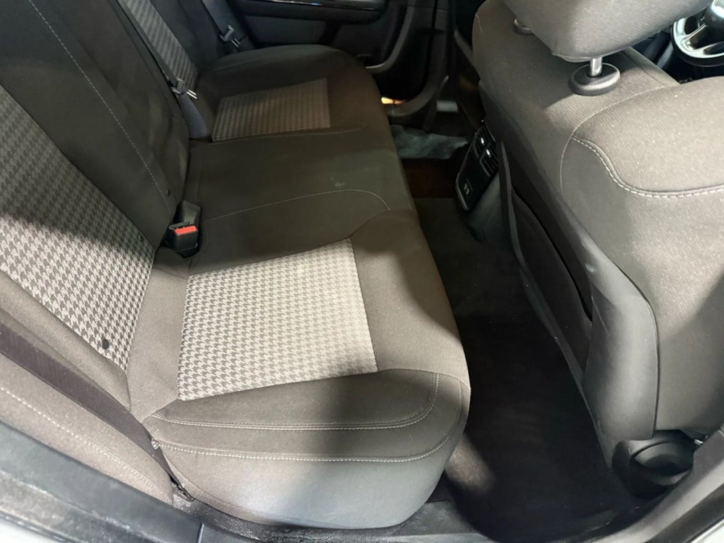 2021 Dodge Charger Image 29