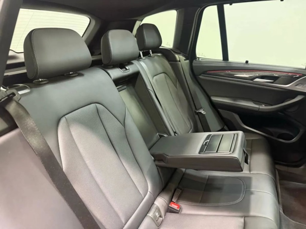 2024 BMW X3 Image 32