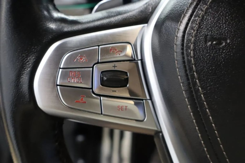 2016 BMW 7 Series Image 17