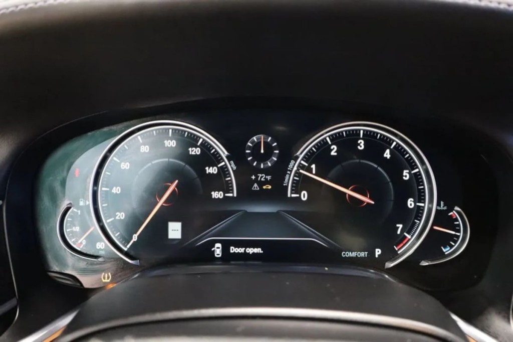 2016 BMW 7 Series Image 19