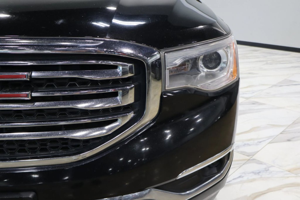 2018 GMC Acadia Image 5