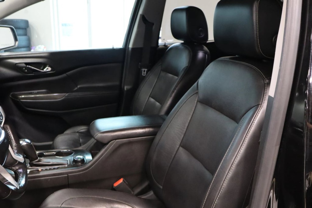 2018 GMC Acadia Image 19