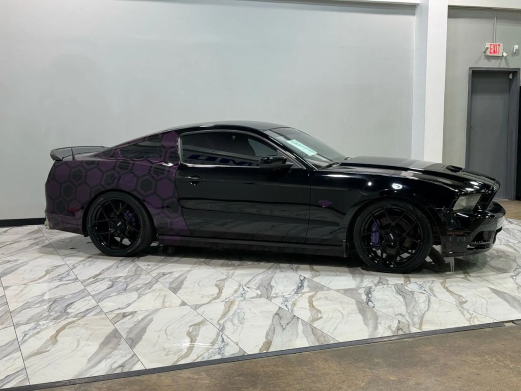 2013 Ford Mustang Image 5