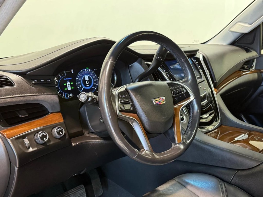 2019 Cadillac Escalade Image 14