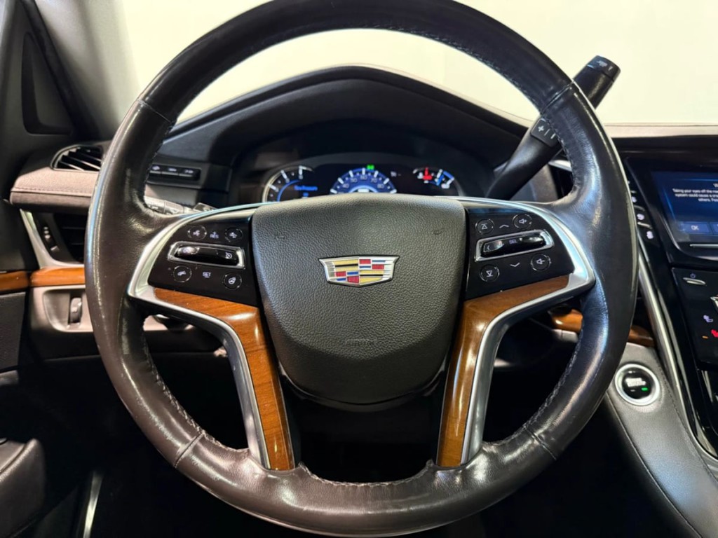 2019 Cadillac Escalade Image 16