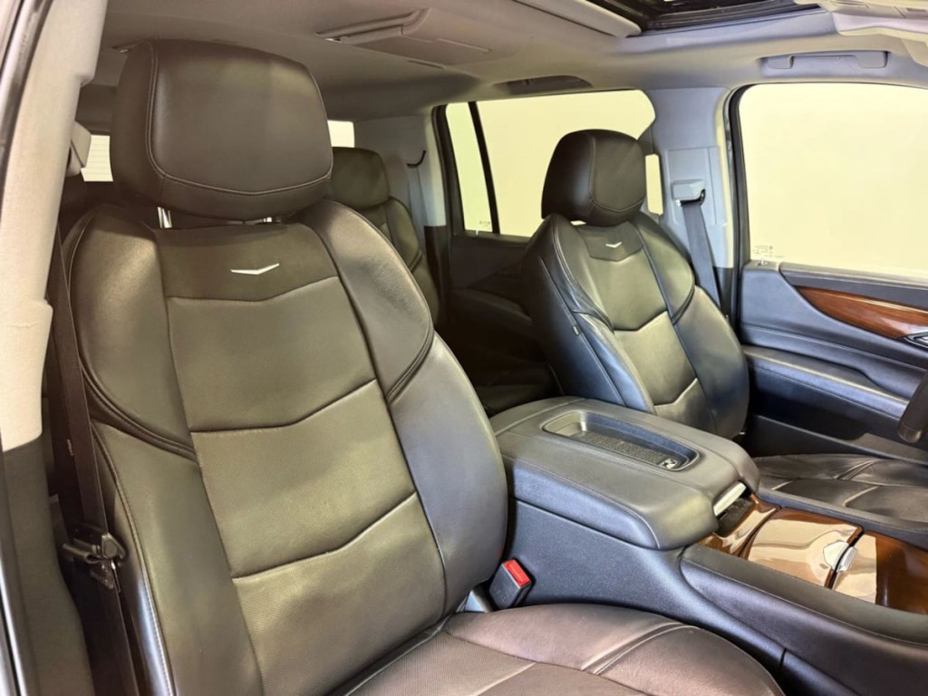 2019 Cadillac Escalade Image 29