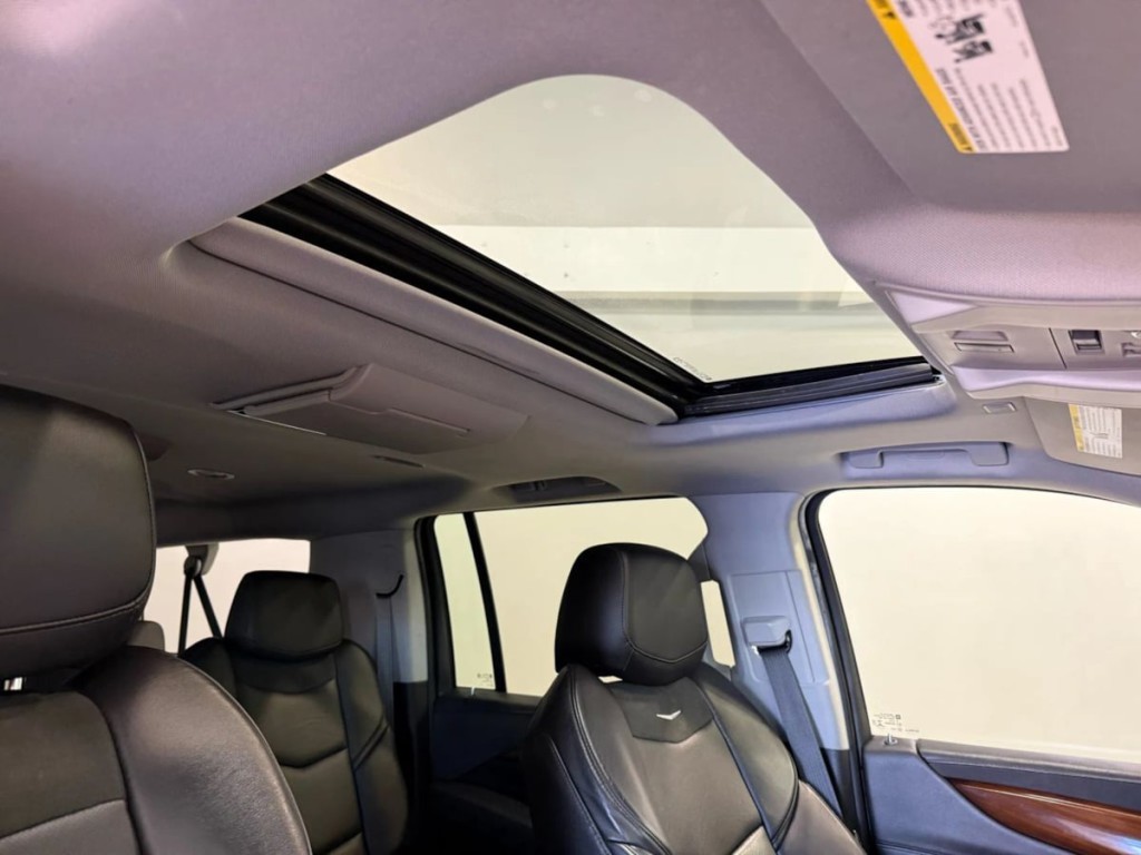 2019 Cadillac Escalade Image 31