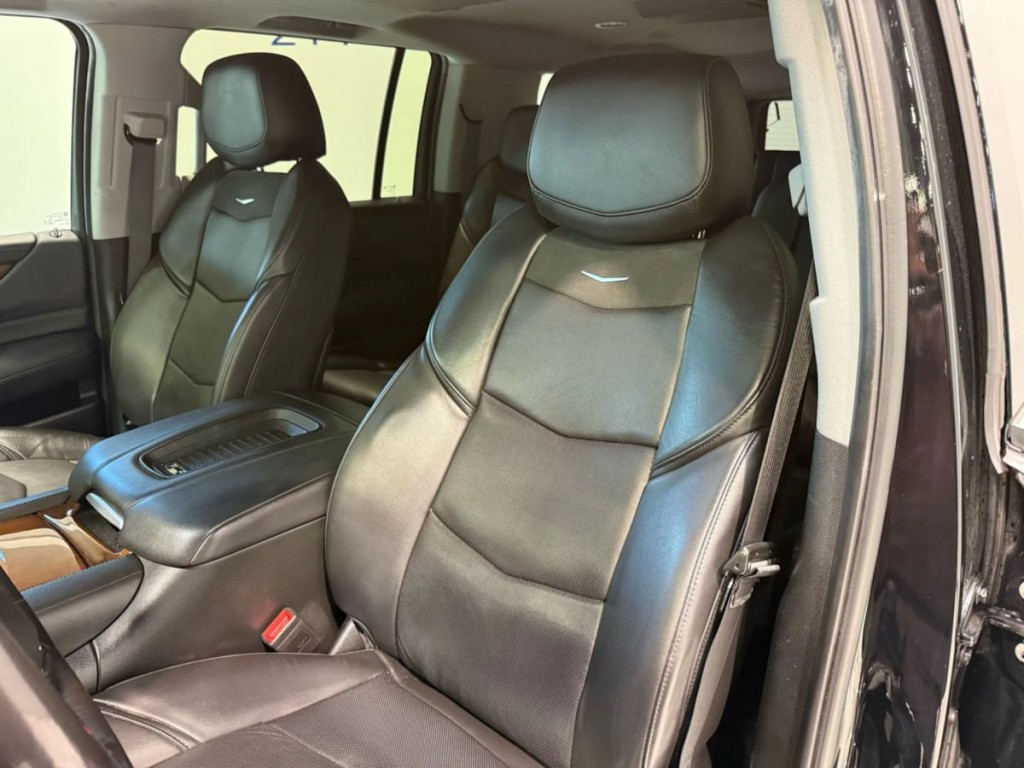 2019 Cadillac Escalade Image 23