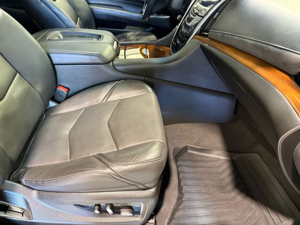 2019 Cadillac Escalade Image 30