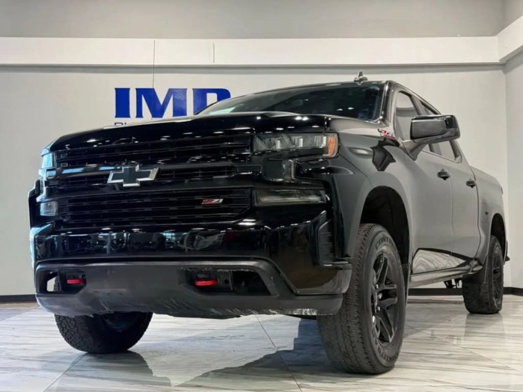 2019 Chevrolet Silverado 1500 Image 2
