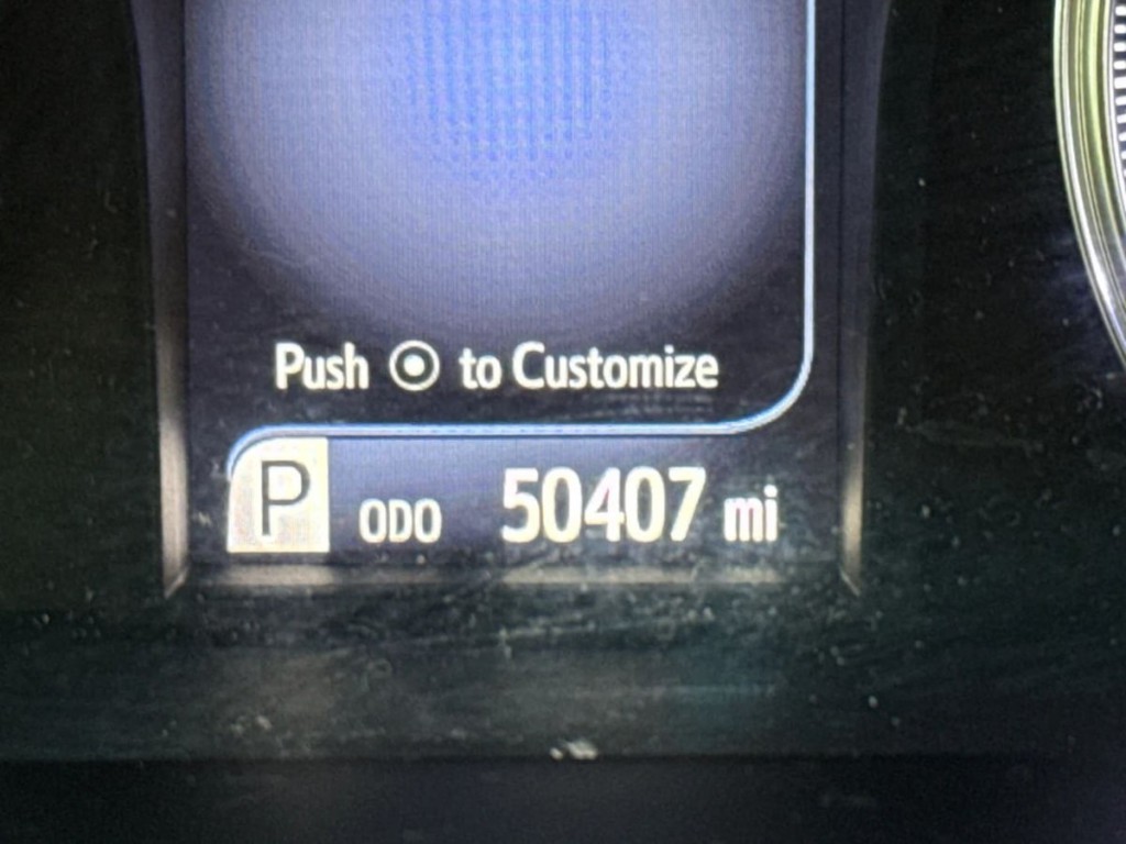 2017 Toyota Camry Image 15