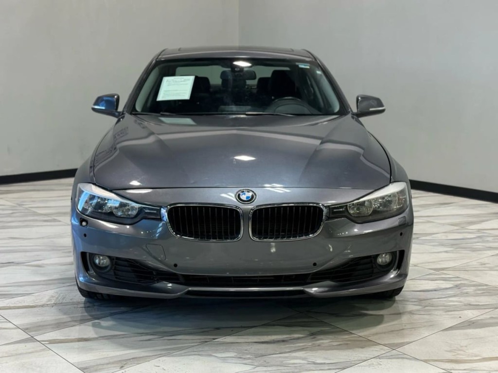 2015 BMW 3 Series Image 3