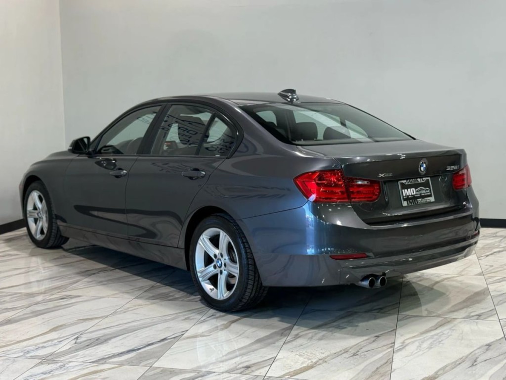 2015 BMW 3 Series Image 8