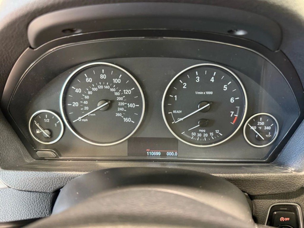 2015 BMW 3 Series Image 16