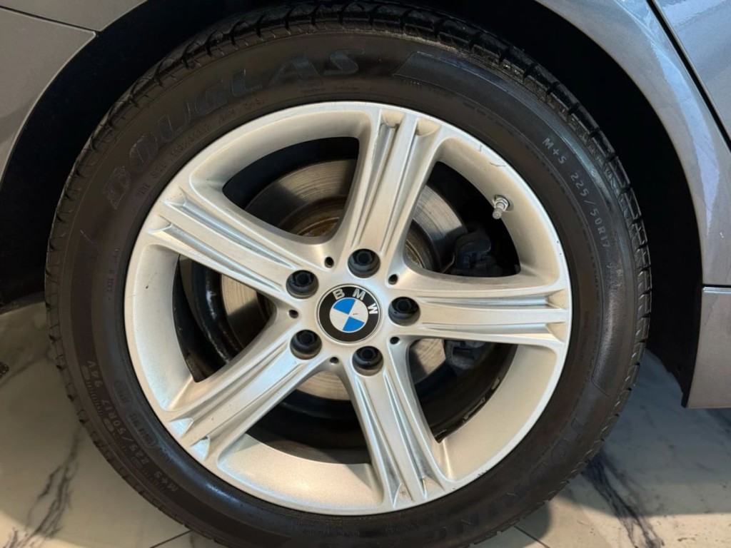 2015 BMW 3 Series Image 29