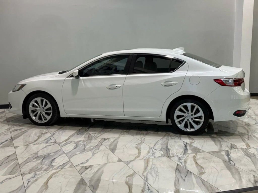 2017 Acura ILX Image 9