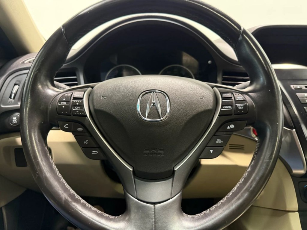 2017 Acura ILX Image 13