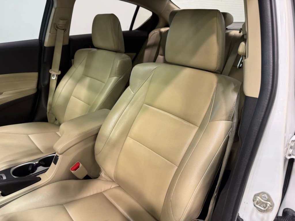 2017 Acura ILX Image 21