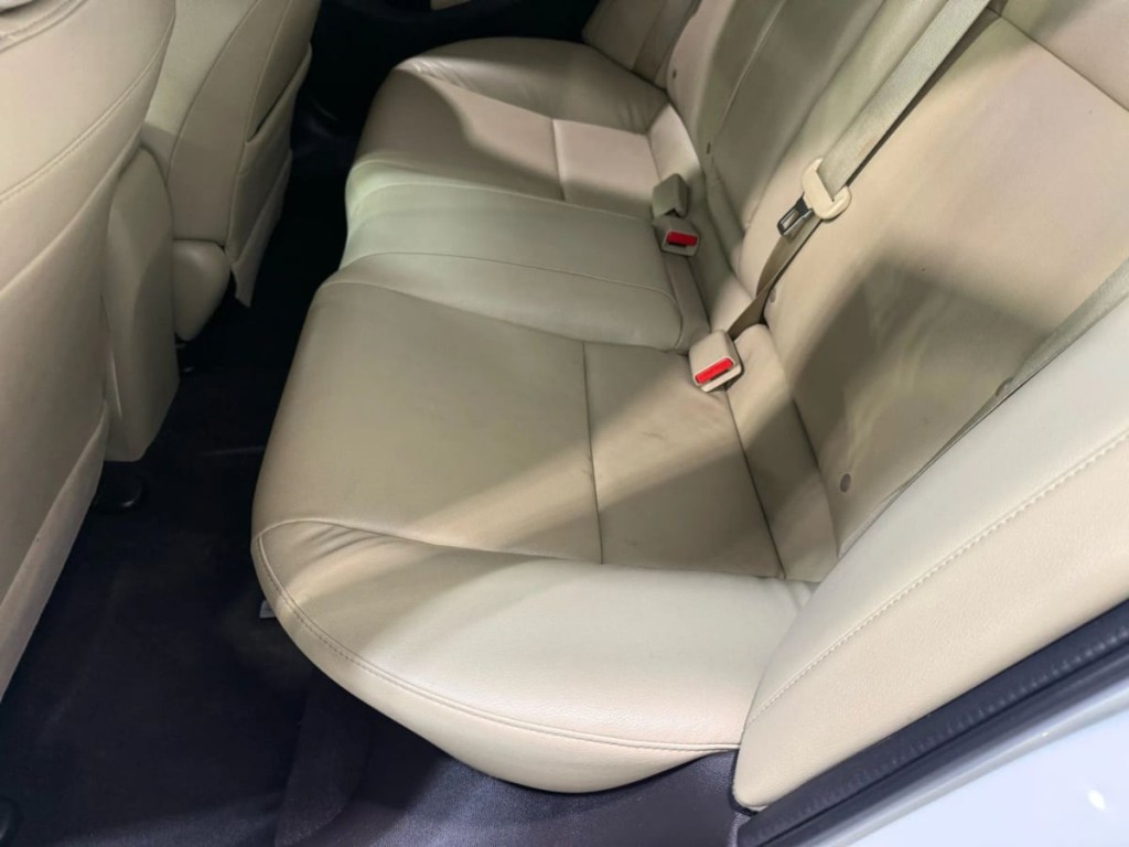 2017 Acura ILX Image 23