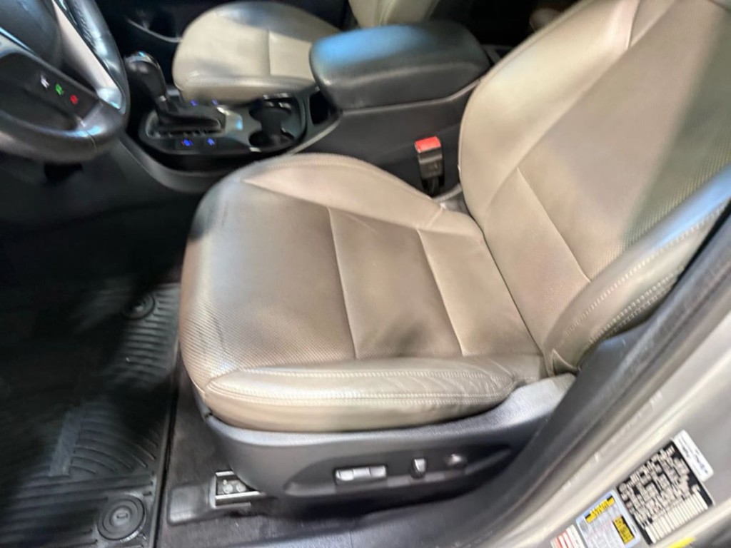 2019 Hyundai Santa Fe Image 25