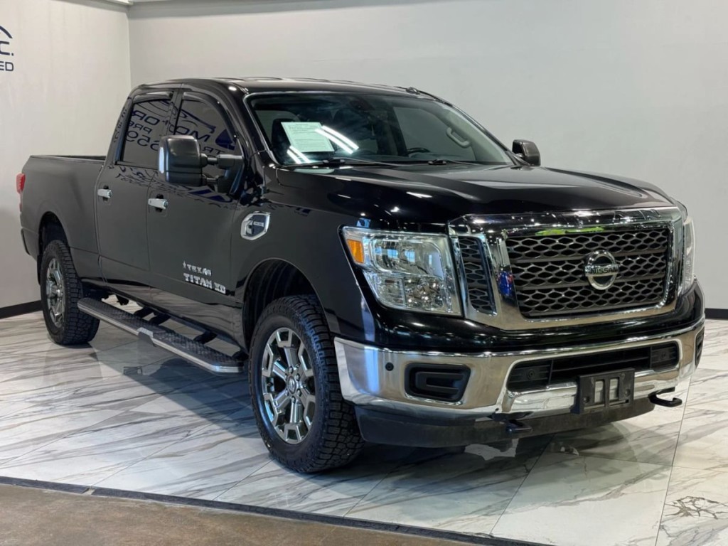 2019 Nissan Titan Image 4