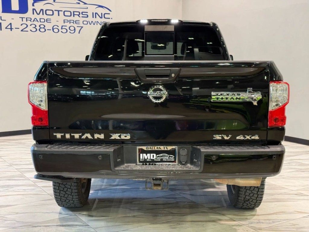 2019 Nissan Titan Image 7