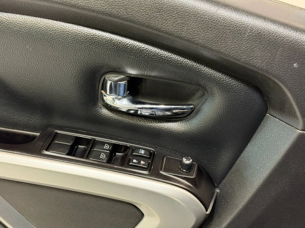 2019 Nissan Titan Image 13