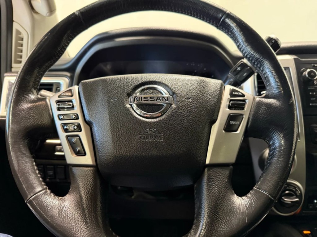 2019 Nissan Titan Image 15