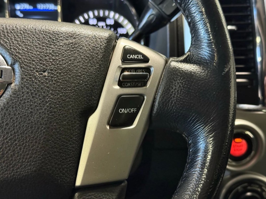 2019 Nissan Titan Image 17