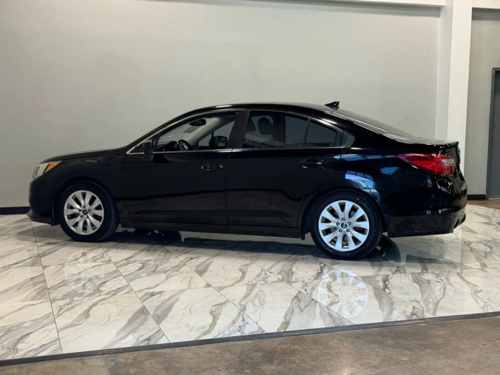 2016 Subaru Legacy Image 9