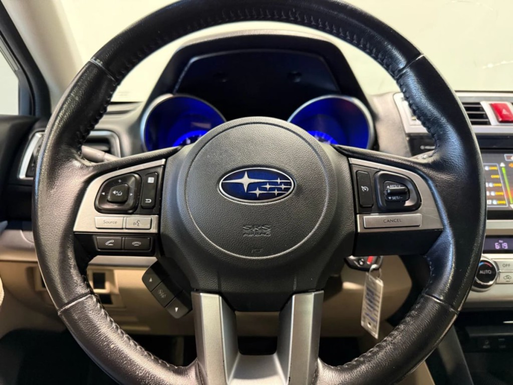 2016 Subaru Legacy Image 13