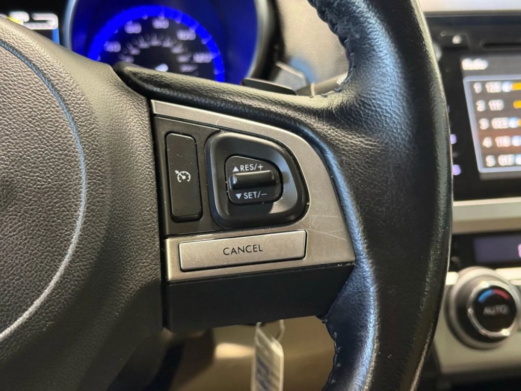 2016 Subaru Legacy Image 15