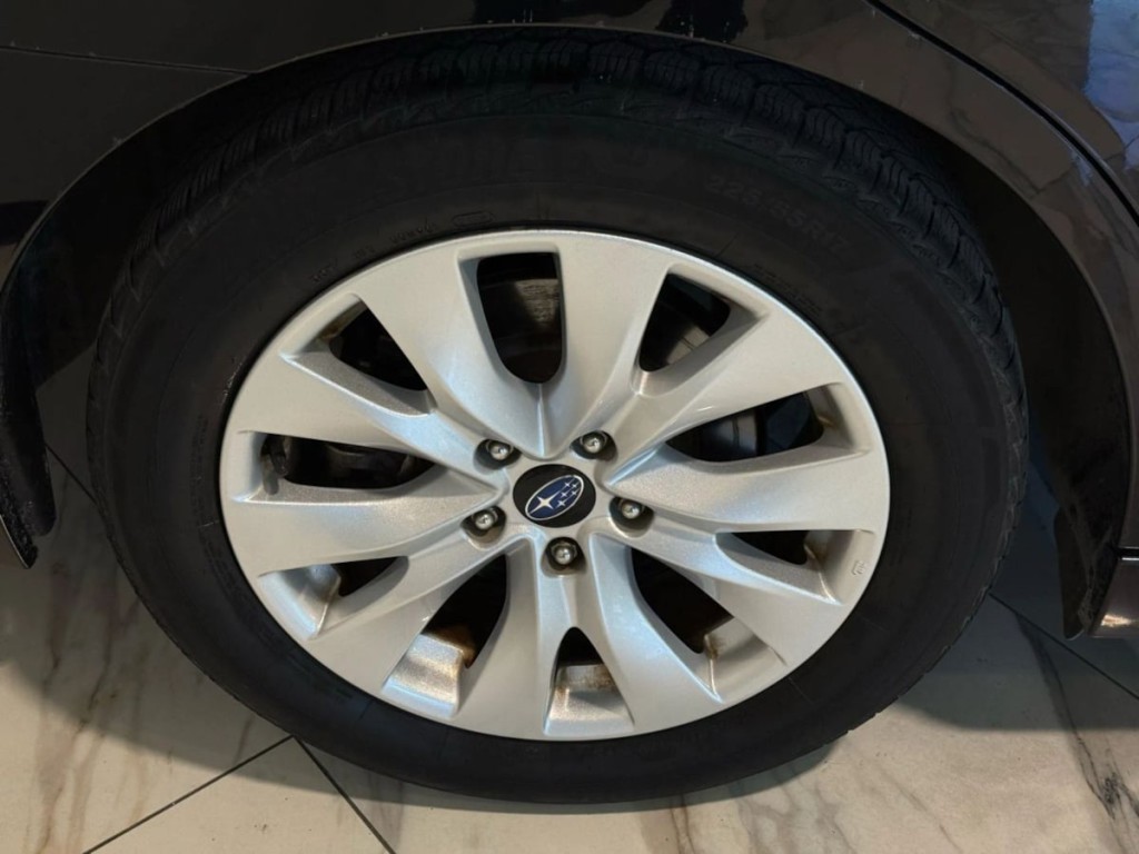 2016 Subaru Legacy Image 30