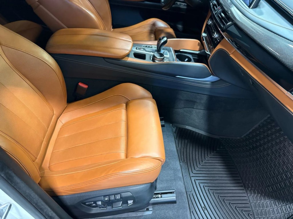 2019 BMW X6 Image 27