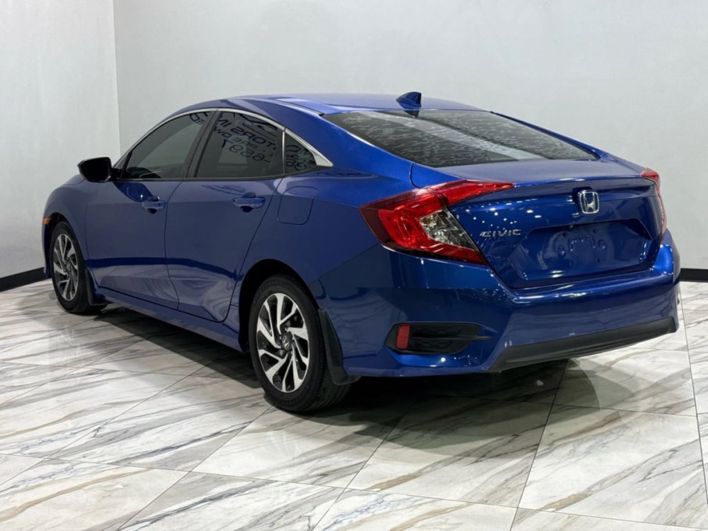2018 Honda Civic Image 8