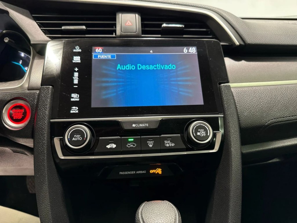 2018 Honda Civic Image 18