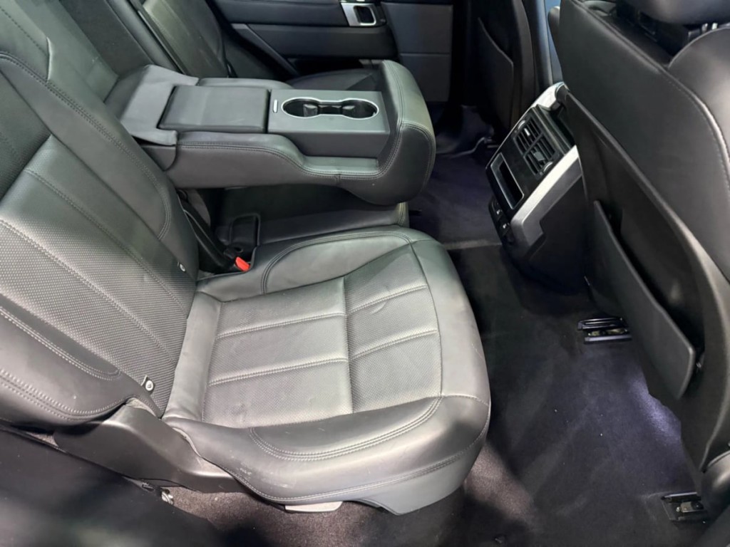 2020 Land Rover Range Rover Sport Image 32