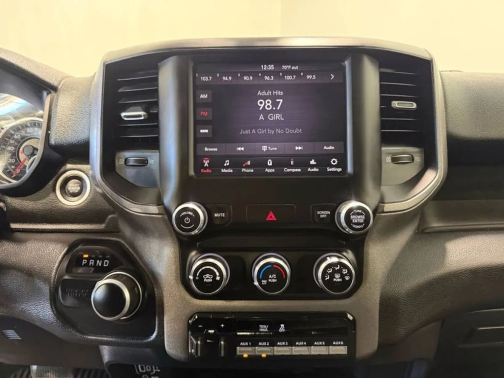 2020 RAM 3500 Image 17