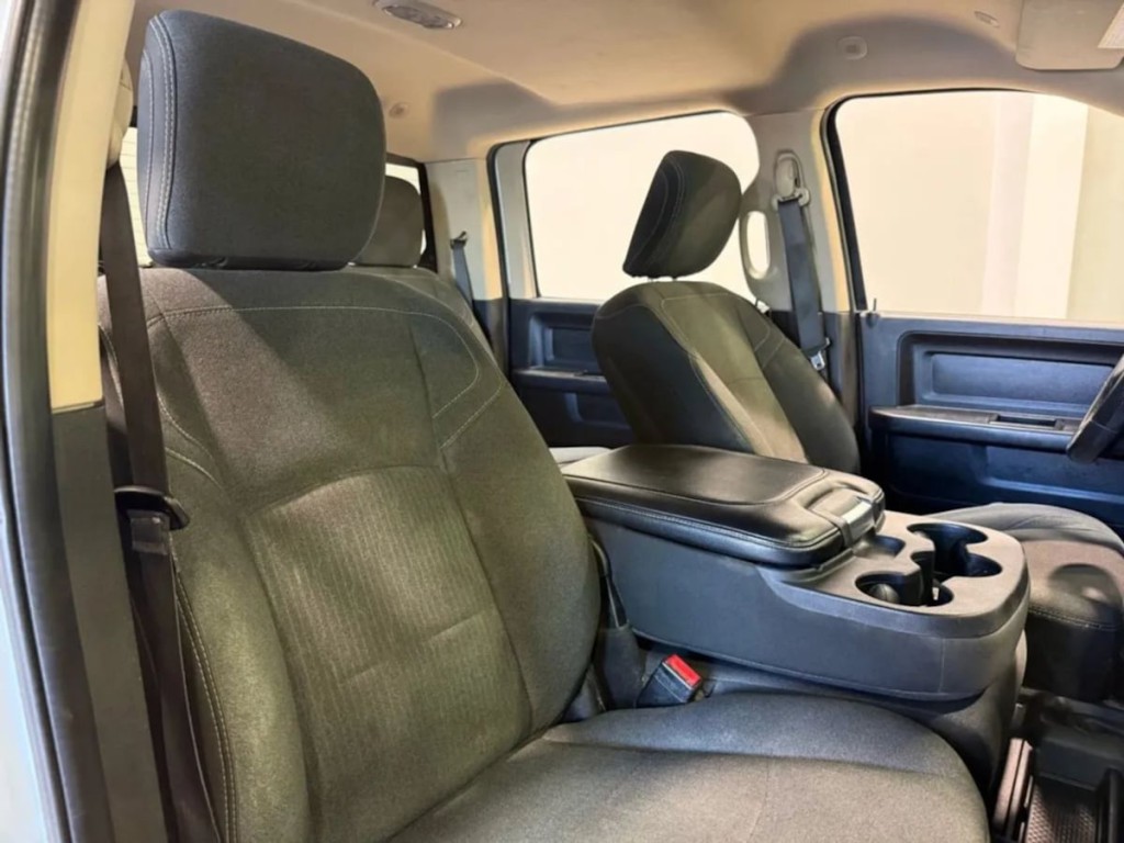 2020 RAM 3500 Image 25